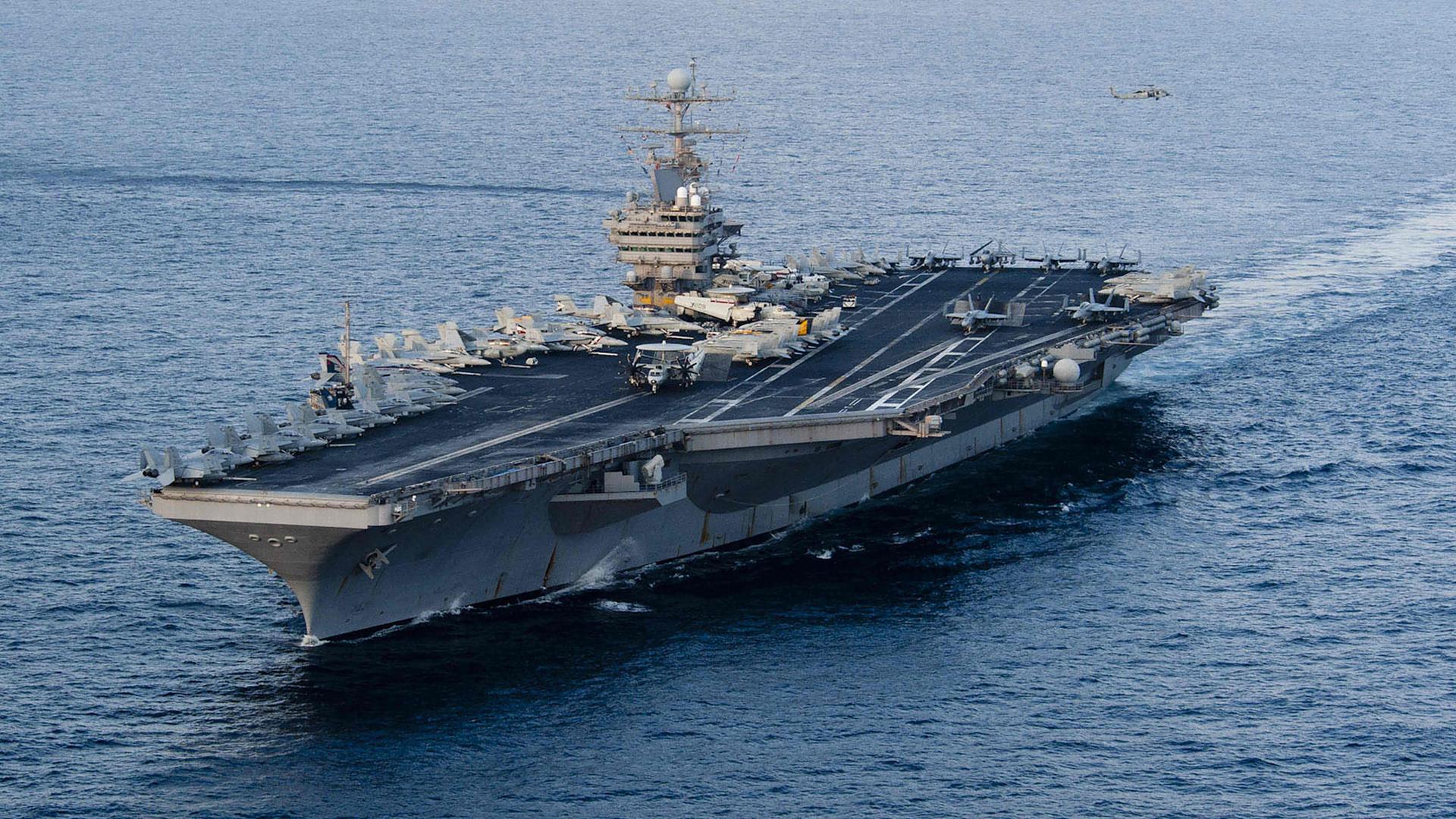 Der Flugzeugträger "USS Abraham Lincoln" im Arabischen Meer.