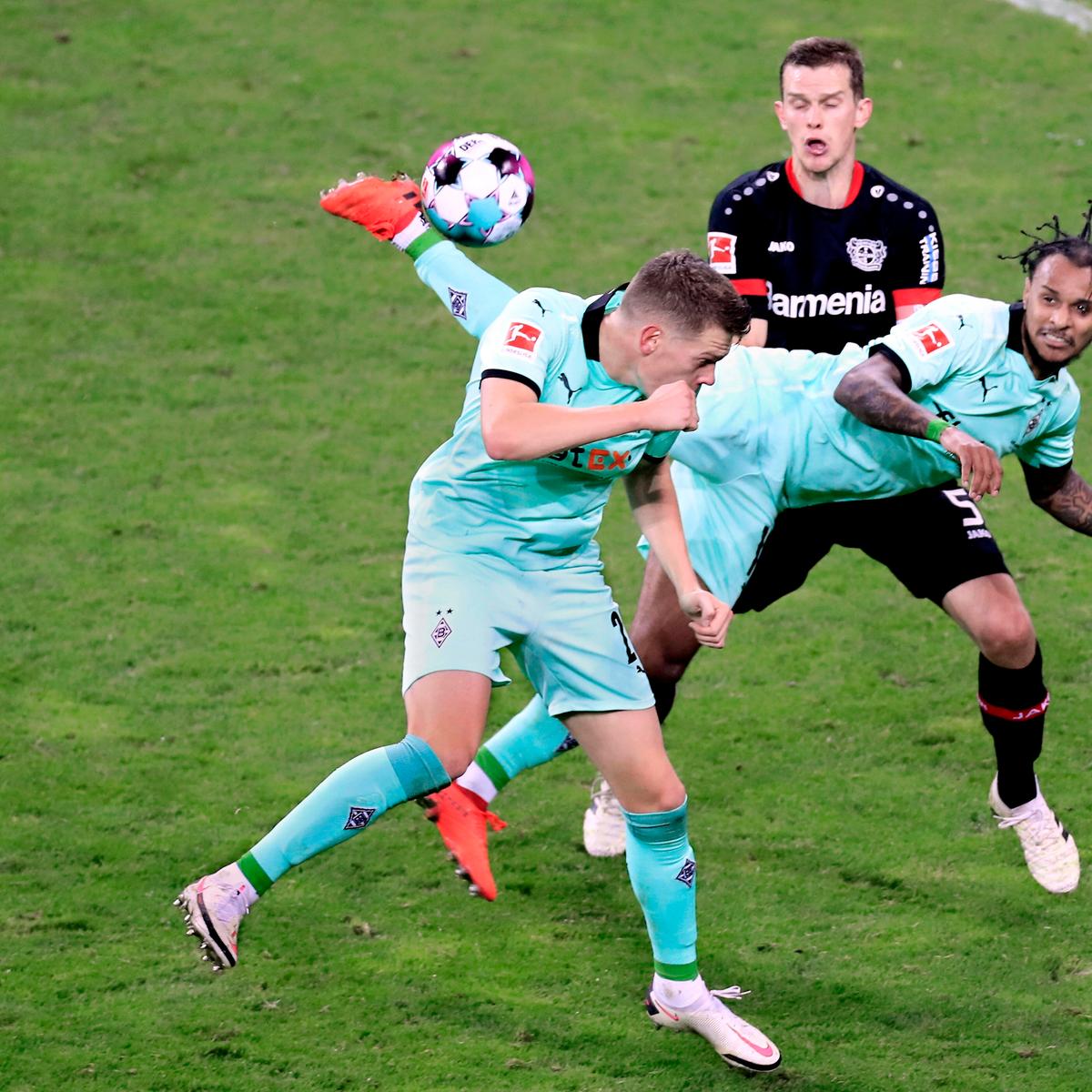 Fußball-Bundesliga: Die schönstenTore der drei letzten Jahrzehnte