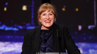 Regisseurin Valeska Grisebach hält eine Rede, nachdem sie während der Abschlusszeremonie der 79. Filmfestspiele von Cannes in Cannes, Frankreich, am 23. Mai 2026 den Preis der Jury für „Das geträumte Abenteuer“ (The Dreamed Adventure) entgegengenommen hat. 