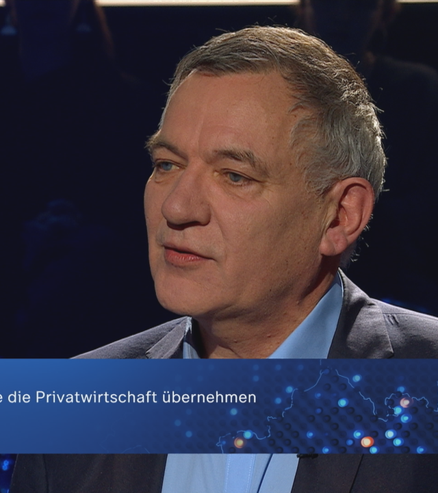 Linken-Spitzenkandidat Jan van Aken fordert bezahlbaren Wohnraum.