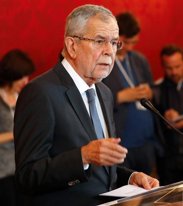 Van der Bellen erklärt bei einer Konferenz Neuwahlen; 18.05.2019
