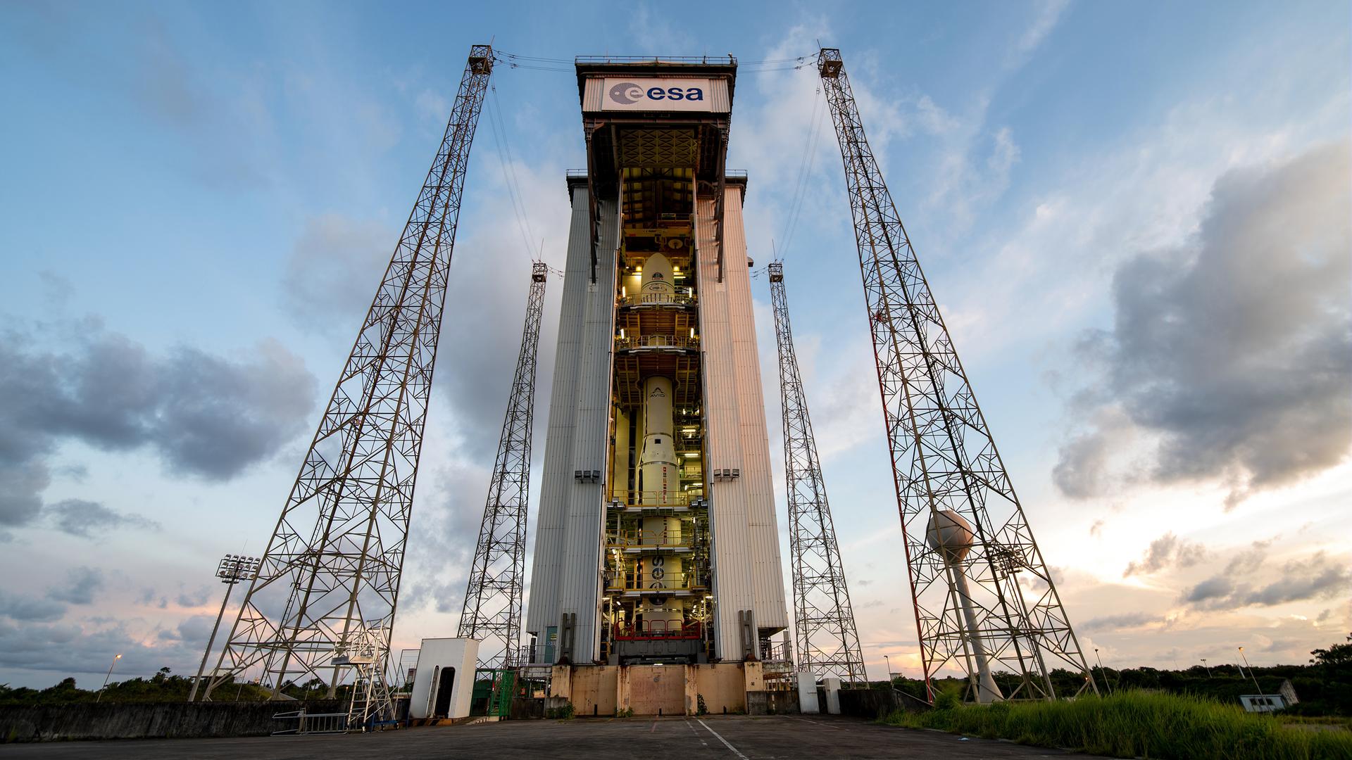 Vega-C-Rakete vor Erstflug, aufgenommen am 07.07.2022 in Kourou (Frankreich)