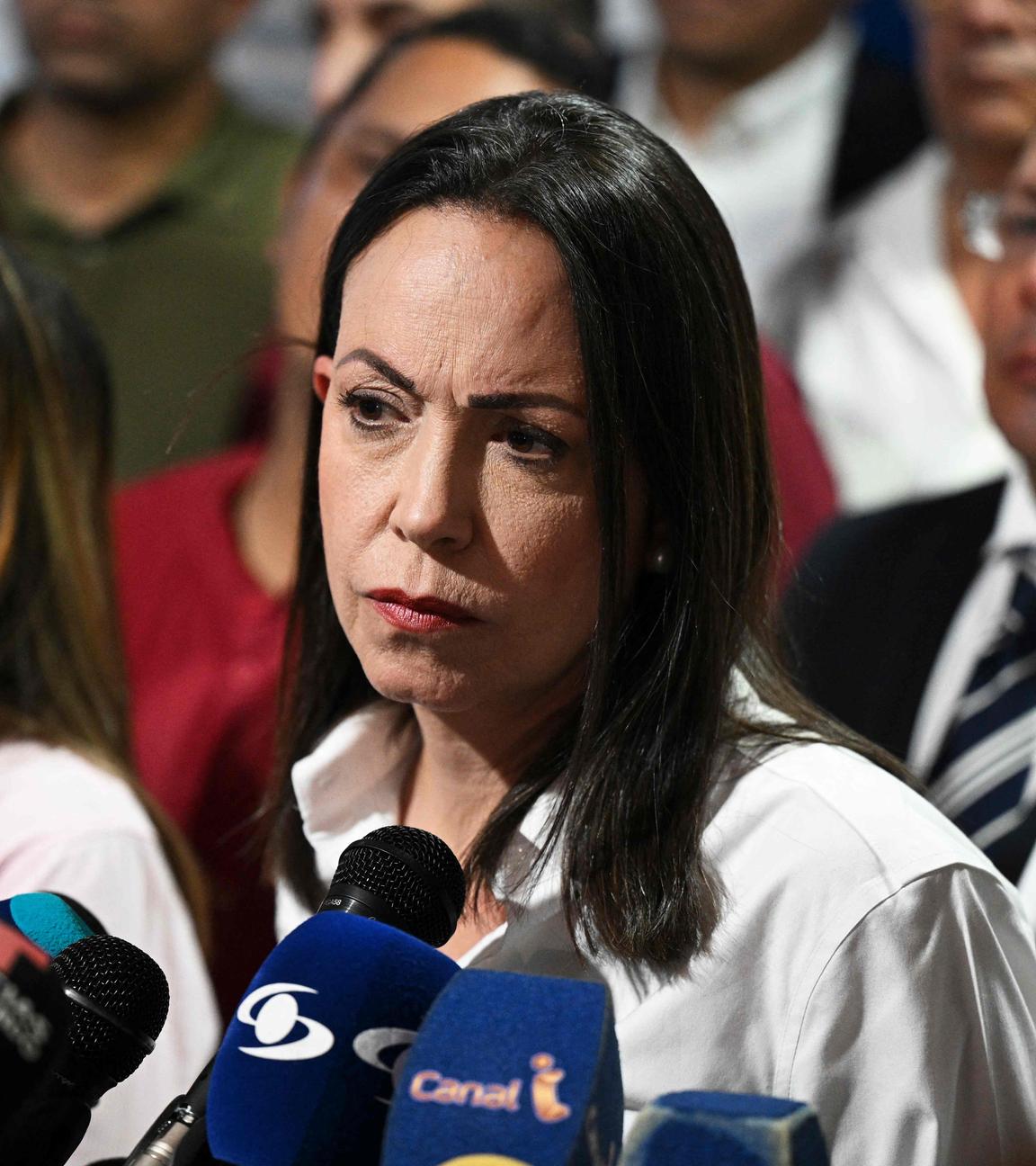 Die venezolanische Oppositionsführerin María Corina Machado spricht bei einer Pressekonferenz.
