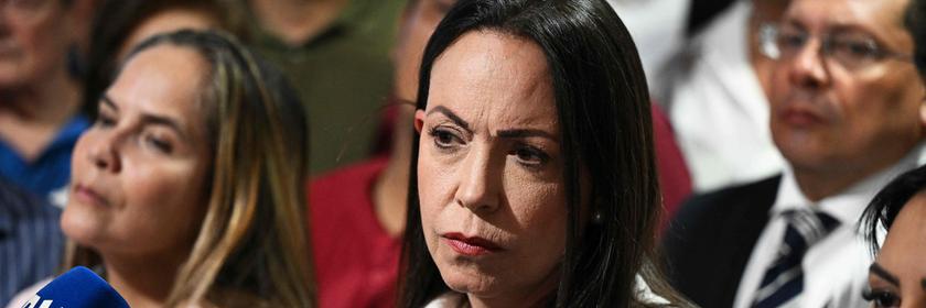 Die venezolanische Oppositionsführerin María Corina Machado spricht bei einer Pressekonferenz.