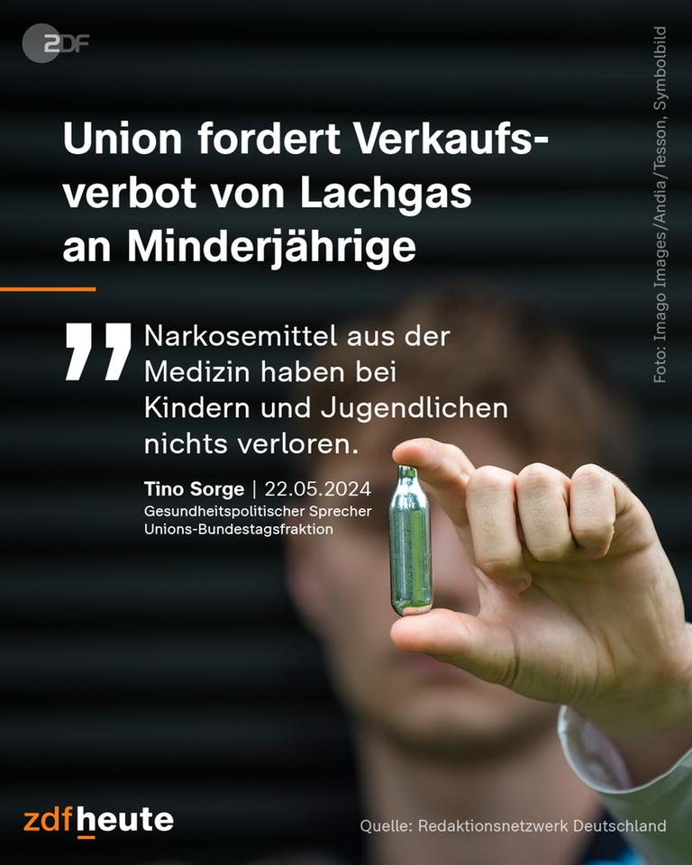 Narkosemittel aus der Medizin haben bei Kindern und Jugendlichen nichts verloren. Tino Sorge | 22.05.2024 Gesundheitspolitischer Sprecher Unions-Bundestagsfraktion. Dahinter eine Person, die eine Ampulle in die Kamera hält.