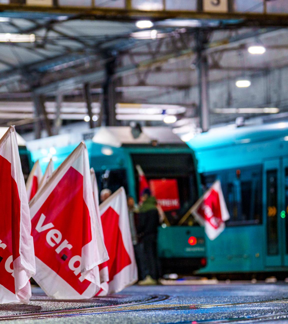 Die Gewerkschaft Verdi bestreik den VGF-Betriebshof Gutleut