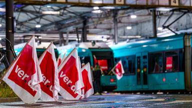 Bundesweite Warnstreiks im Nahverkehr am Freitag und Samstag