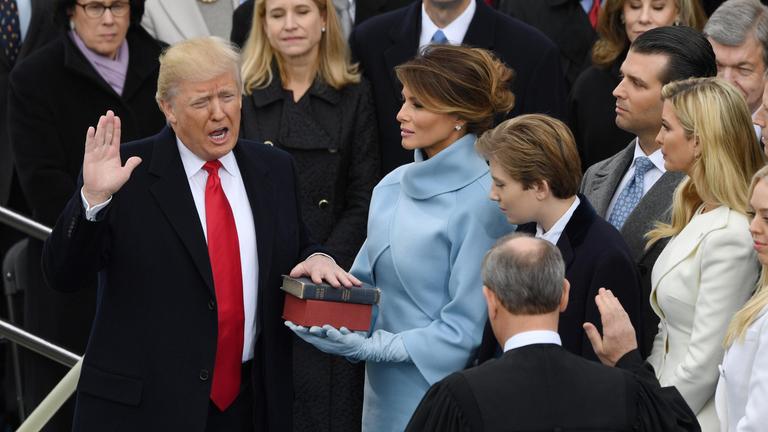Donald Trump wird als US-Präsident vereidigt