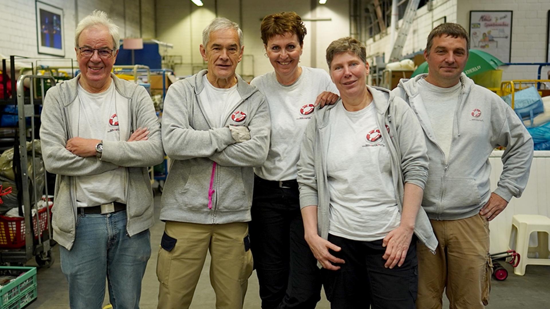 Jeden Mittwoch öffnet der Verein „Der Hafen hilft“ seine Tore, dann kommen regelmäßig über 30 verschiedene Organisationen zur Abholung.