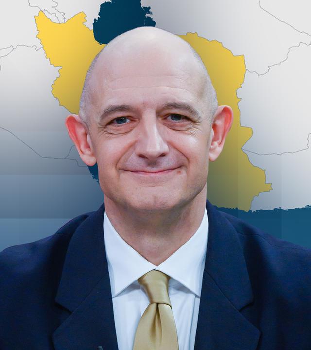 Nahost-Experte Hans-Jakob Schindler in seinem Büro