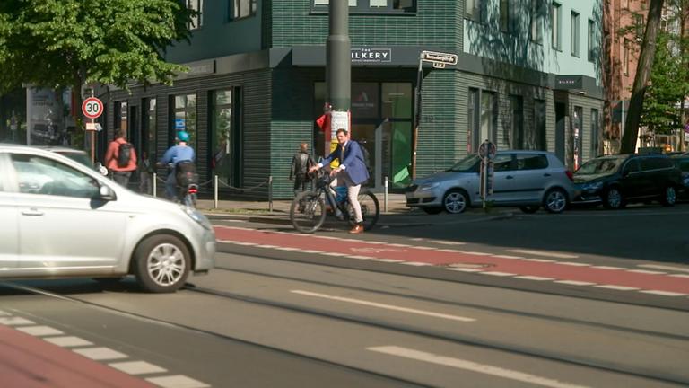 Streit um neue Verkehrskonzepte und Radwege in vielen Städten