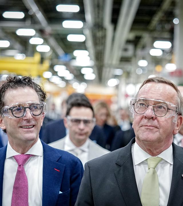 Kanada: Montreal: Verteidigungsminister Boris Pistorius besucht das Unternehmen CAE.