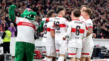 Ermedin Demirovic (VfB Stuttgart) jubelt nach dem Tor zum 1:0 