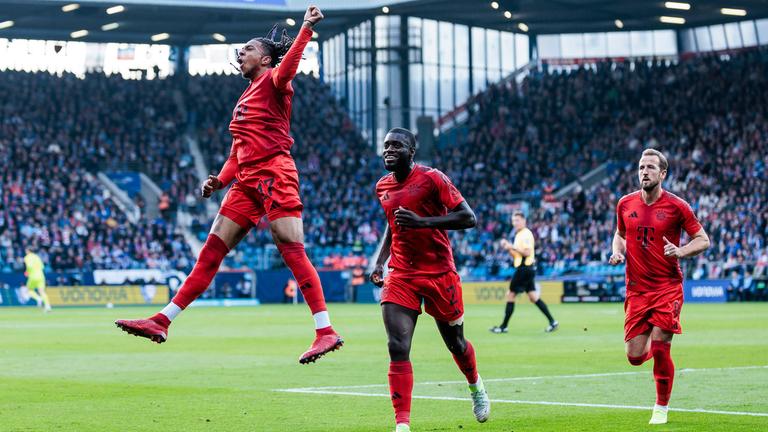 Jubel zum 0:1 durch Michael Olise (FC Bayern München, 17).