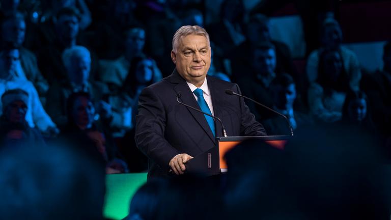 Viktor Orbán, Ministerpräsident von Ungarn und Vorsitzender der Fidesz-Partei, hält am 14. Februar 2026 seine Rede zur Lage der Nation im Várkert-Bazár in Budapest.