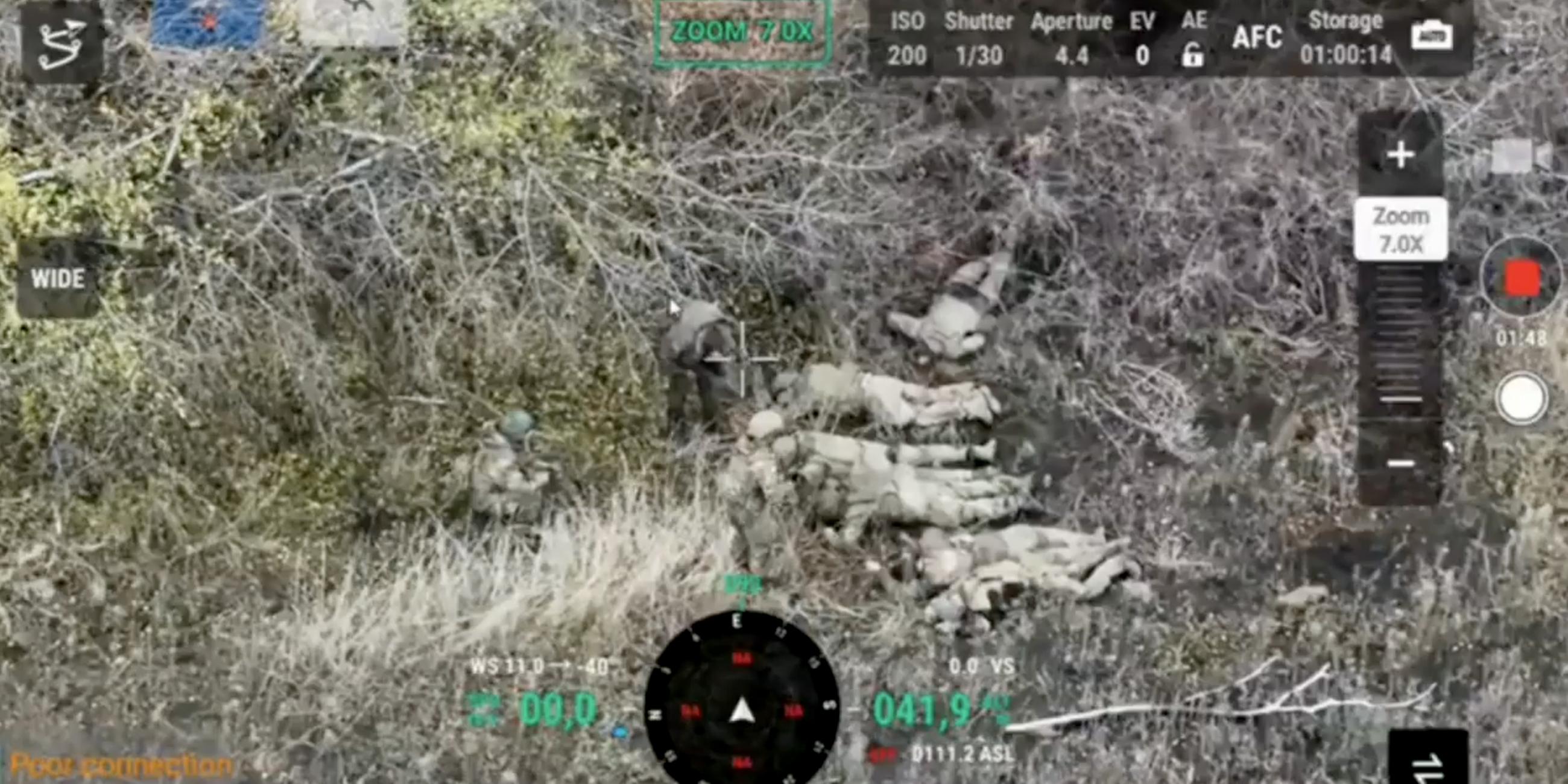 Screenshot: Erschießung von ukrainischen Gefangenen durch Russland