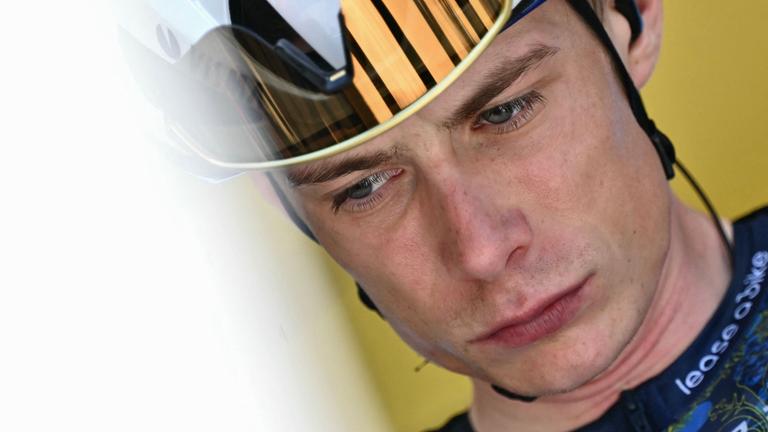 Jonas Vingegaard bei der Tour de France 2024 vor dem Start der 4. Etappe in Pinerolo.