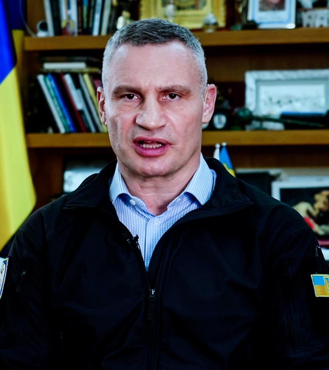 Vitali Klitschko zugeschaltet aus Kiew bei Schalte Maybrit Illner