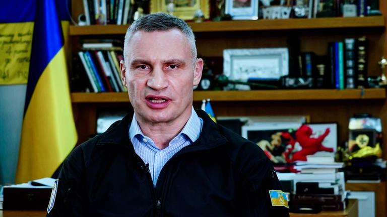 Vitali Klitschko zugeschaltet aus Kiew bei Schalte Maybrit Illner