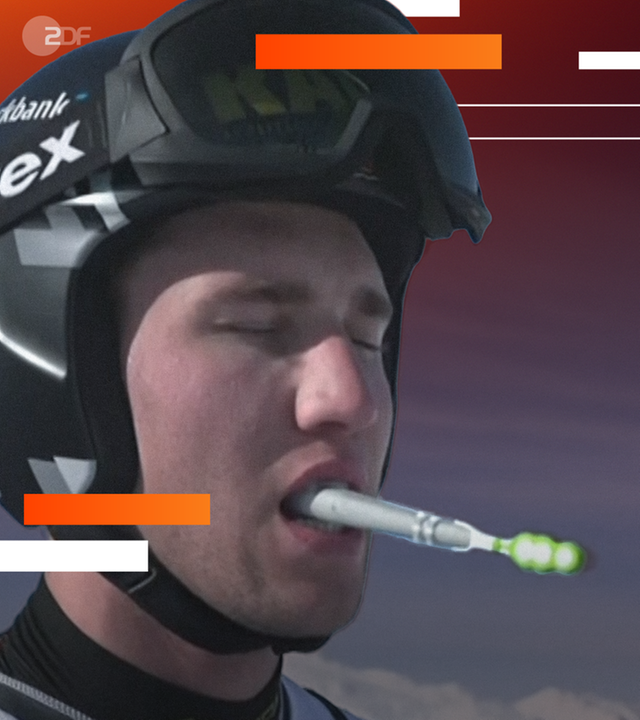 Luis Vogt mit einer Zahnbürste im Mund