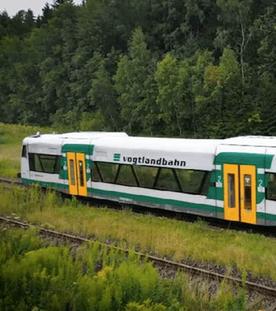 Zwotental im Vogtland: Zug hält – aber keiner darf raus