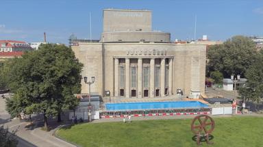 Volksbad an der Volksbühne