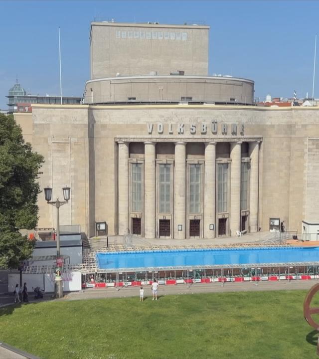 Volksbad an der Volksbühne