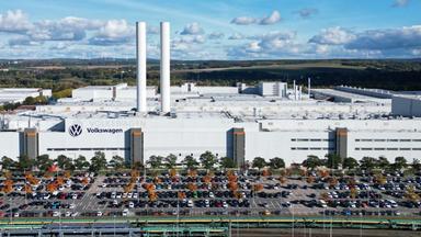 Sachsen, Zwickau: Blick auf das Volkswagen-Werk in Zwickau.