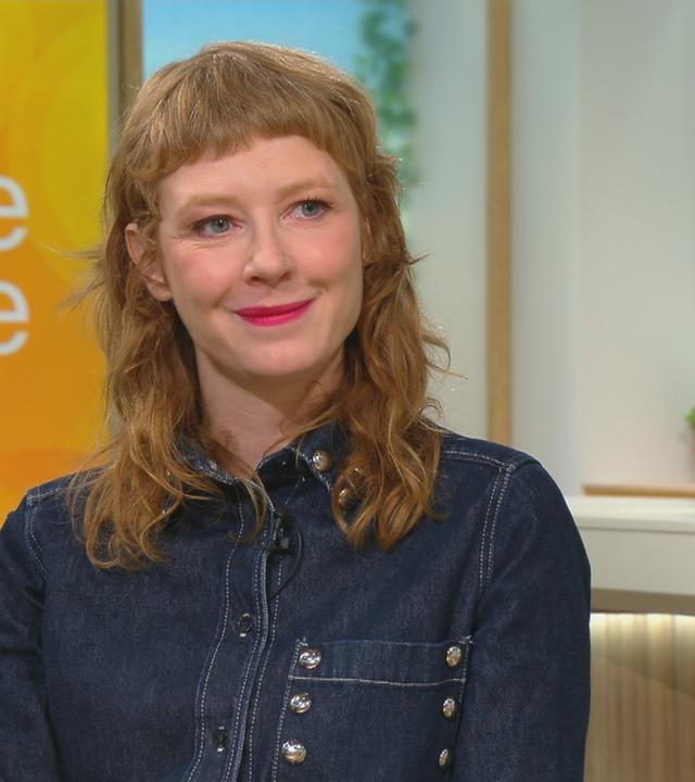 Sarah Bauerett am "Volle Kanne"-Frühstückstisch.