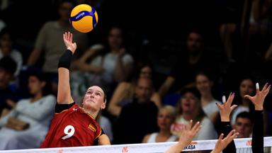Lina Alsmeier am Netz.