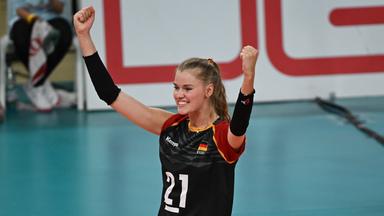 Volleyball: Camilla Weitzel.