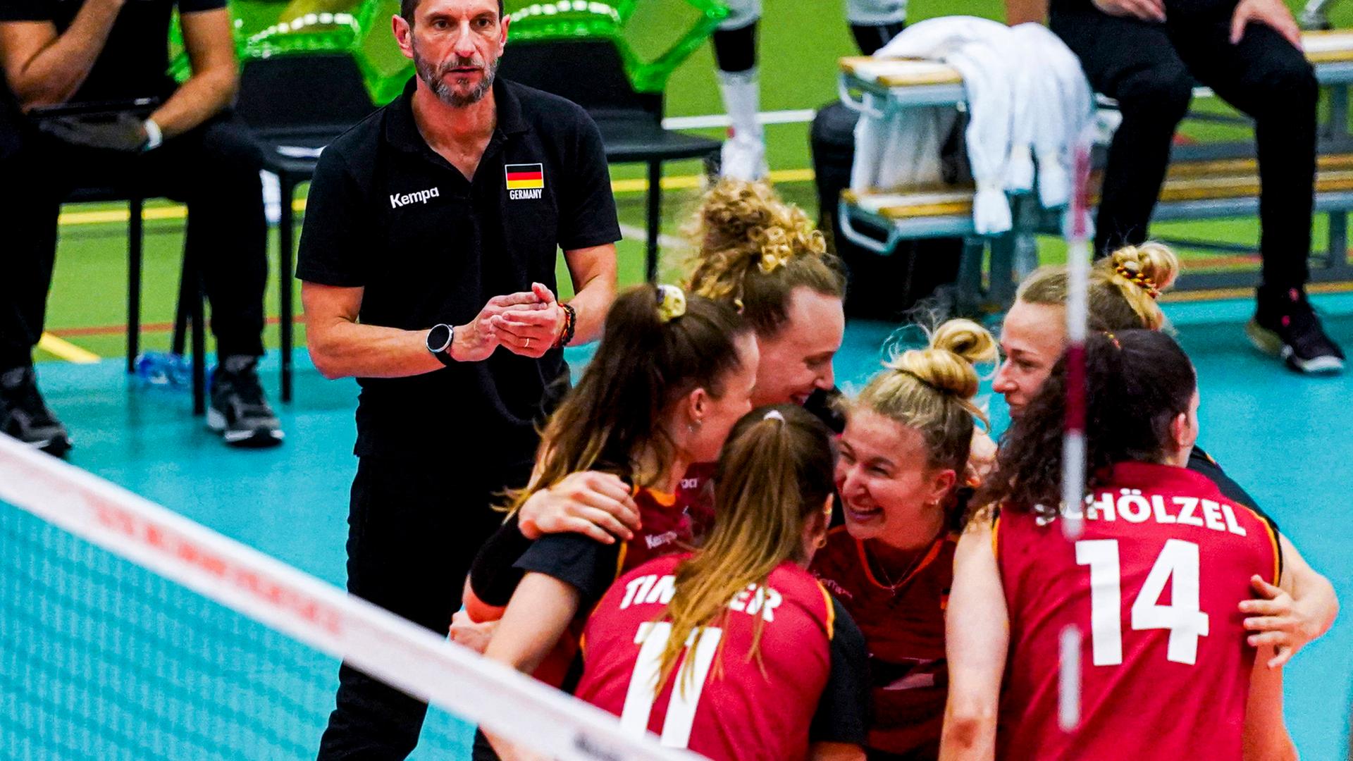 Volleyball, Frauen, Trainer Giulio Bregoli
