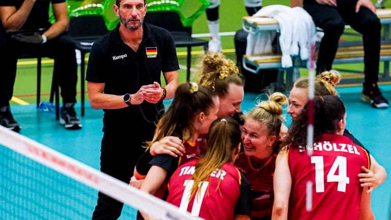 Volleyball, Frauen, Trainer Giulio Bregoli