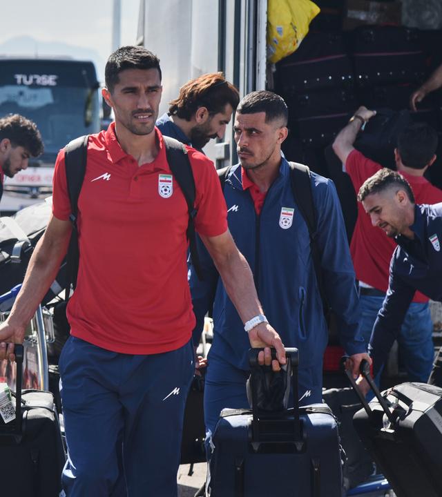  Spieler der iranischen Fußballnationalmannschaft treffen in der Südtürkei ein, wo sie ihre Vorbereitungen auf die bevorstehende Fußballweltmeisterschaft 2026 fortsetzen.