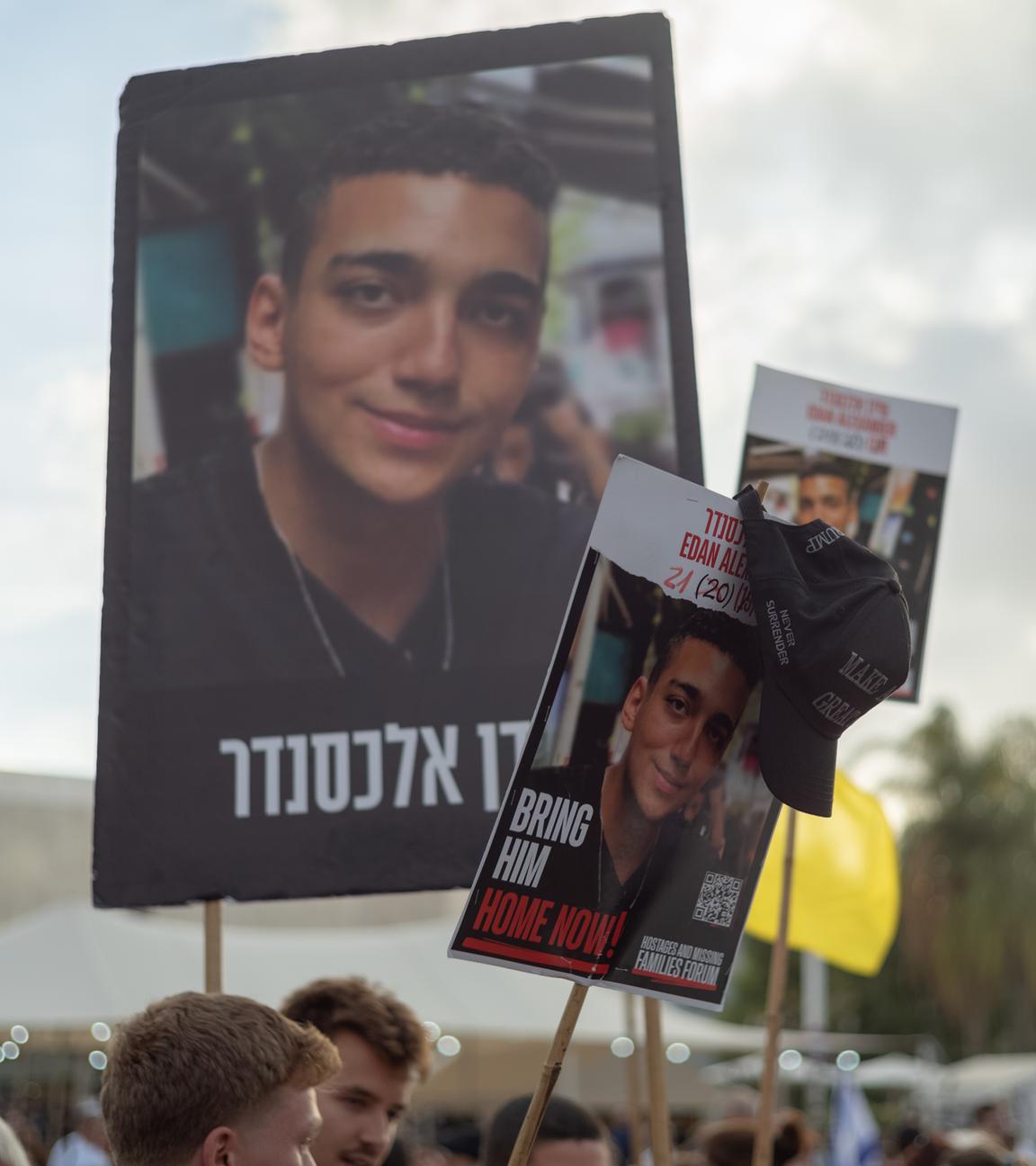 Protest auf dem Geiselplatz in Tel Aviv