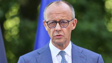 Ist dem Kanzler der Personalumbau misslungen?