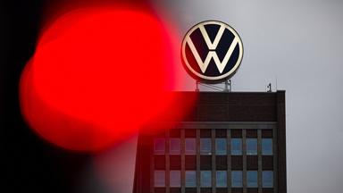 Rund 50.000 Stellen sollen durch die Sparmaßnahmen wegfallen.