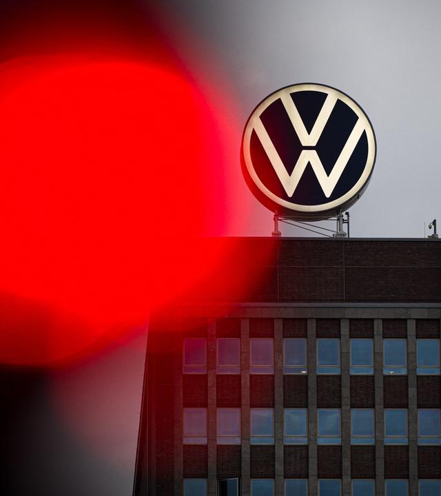 Rund 50.000 Stellen sollen durch die Sparmaßnahmen wegfallen.