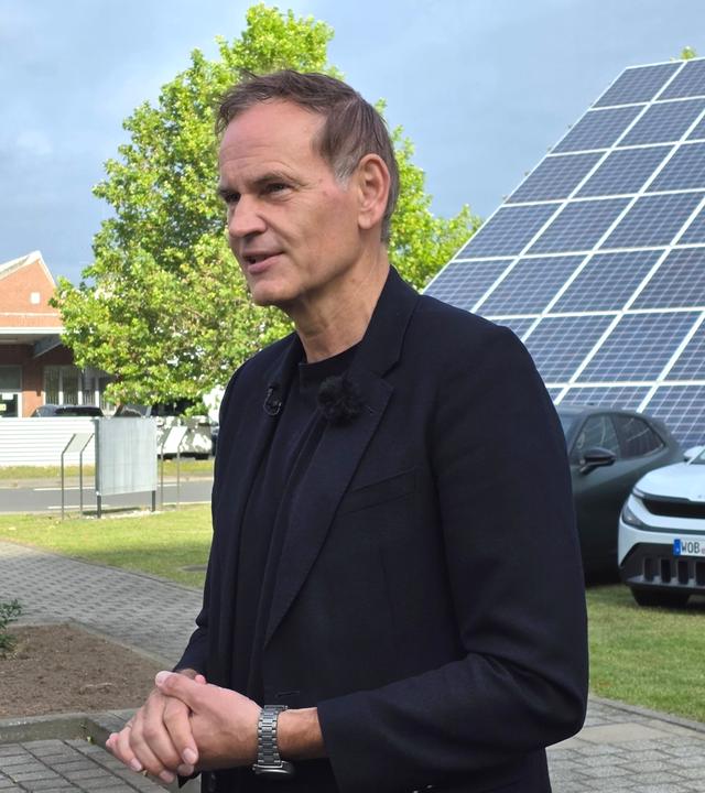 Oliver Blume, Vorstandsvorsitzender der Volkswagen AG, spricht im Video-Interview.
