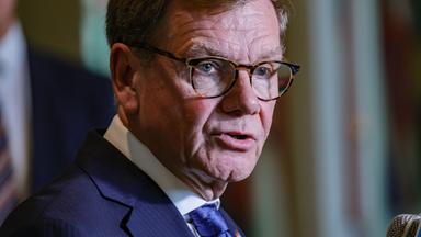 Die gescheiterte Wahl für einen Sitz im UN-Sicherheitsrat ist ein herber Rückschlag für die deutsche Bundesregierung. Bundesaußenminister Wadephul will trotzdem im Amt bleiben. 