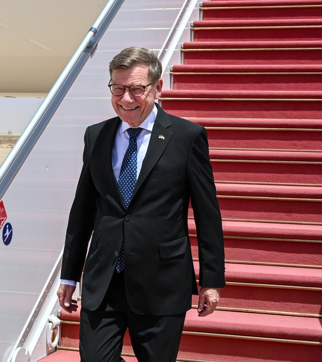 Nach seinem ersten Aufenthalt in Mauretanien ist Bundesaußenminister Wadephul nun in Nigeria angekommen.
