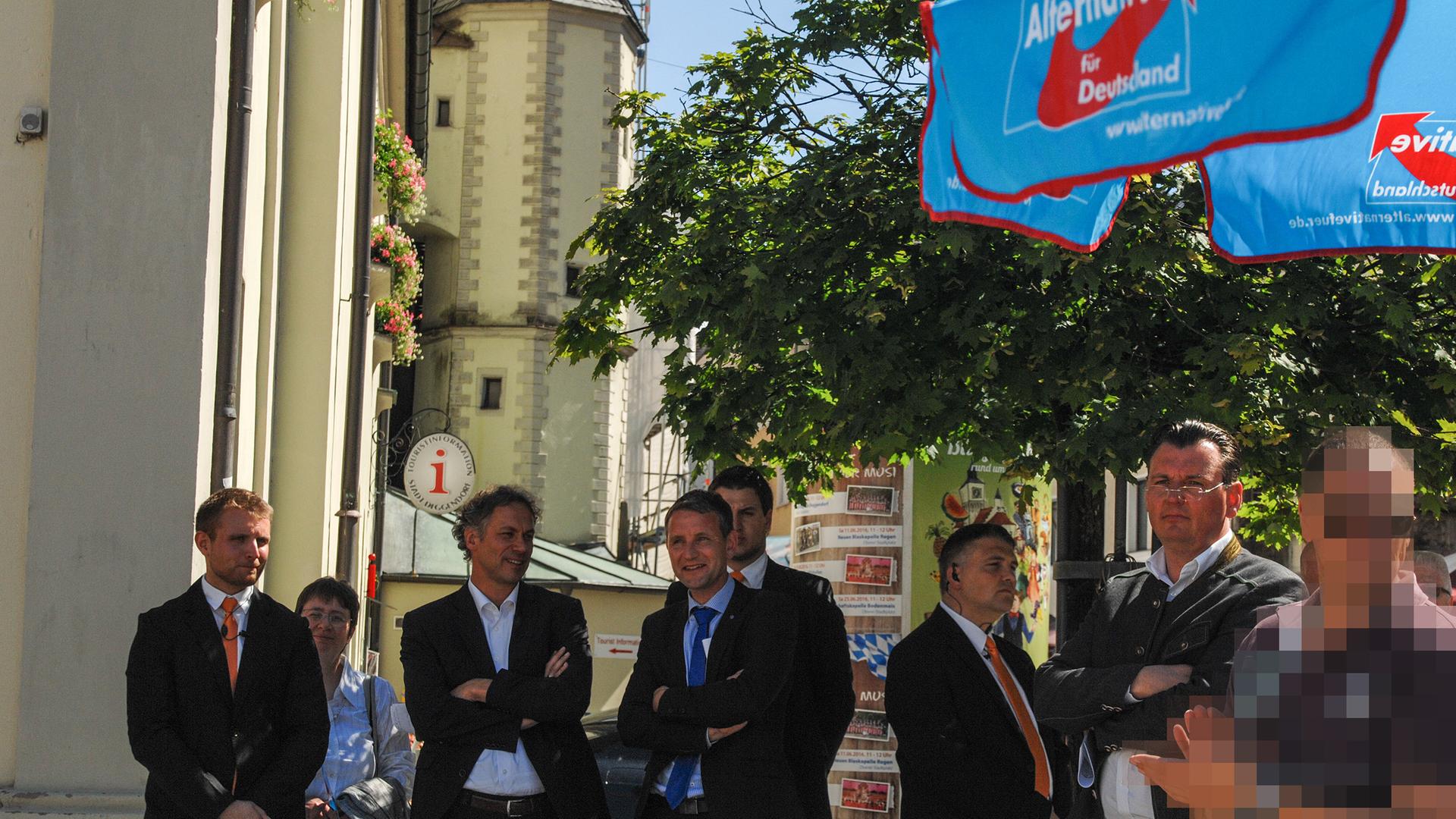 Mutmaßlicher Waffenschieber Alexander R., hier verpixelt, war AfD-Mitglied und zuvor in der NPD aktiv