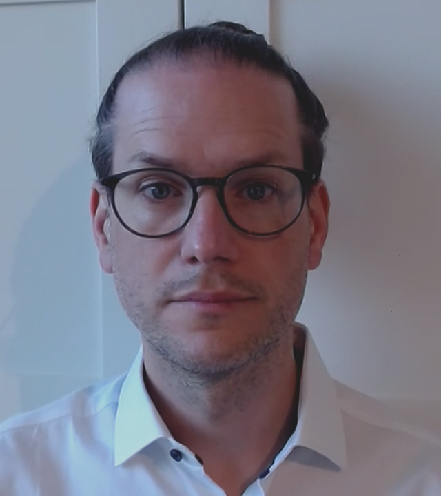Dr. Jan Busse