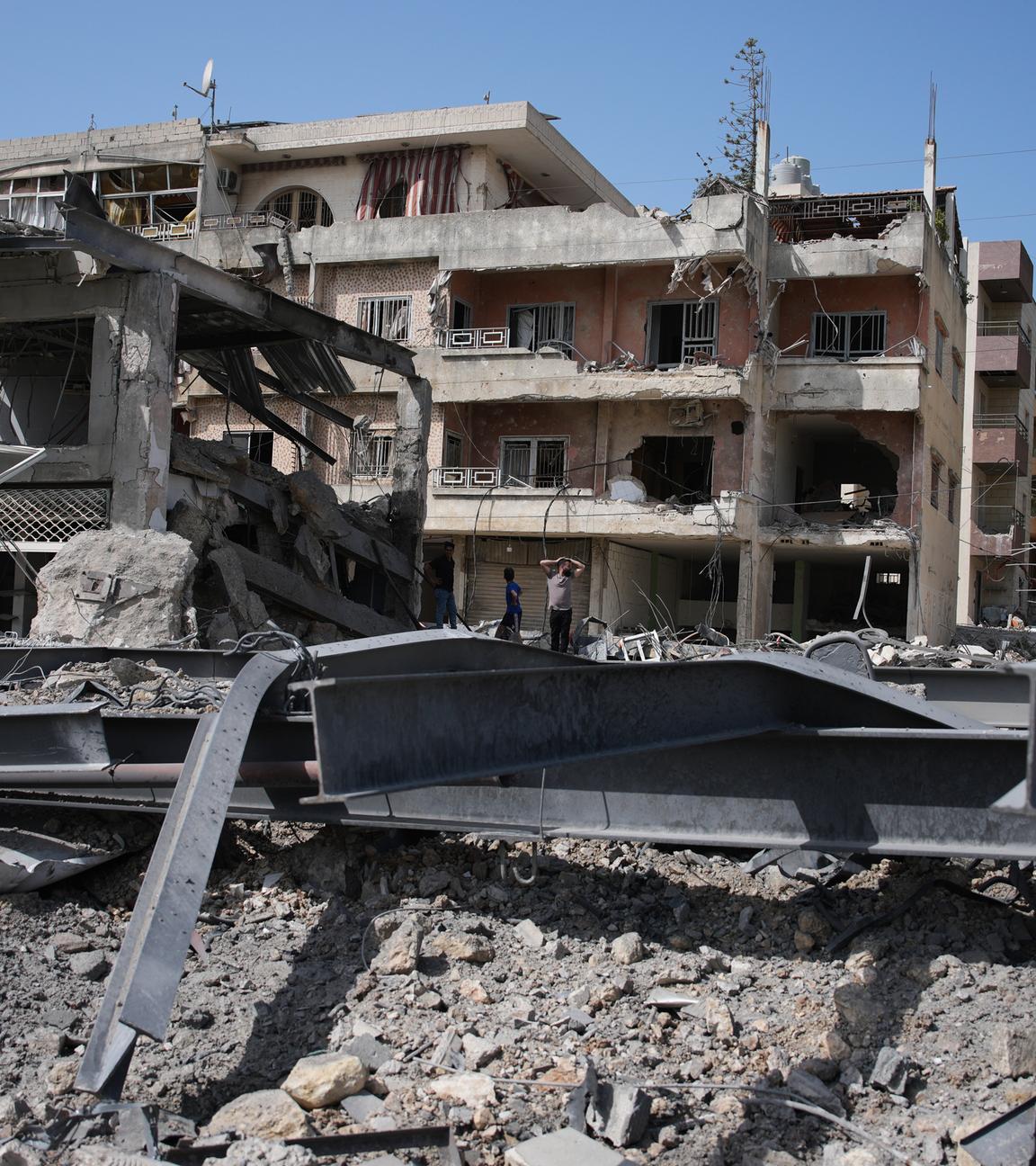 Ein von israelischen Luftangriffen zerstörtes Gebäude im Süden Libanons.