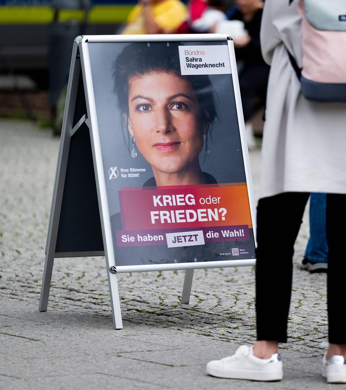 Ein Wahlplakat der Parteivorsitzenden des Bündnis Sahra Wagenknecht