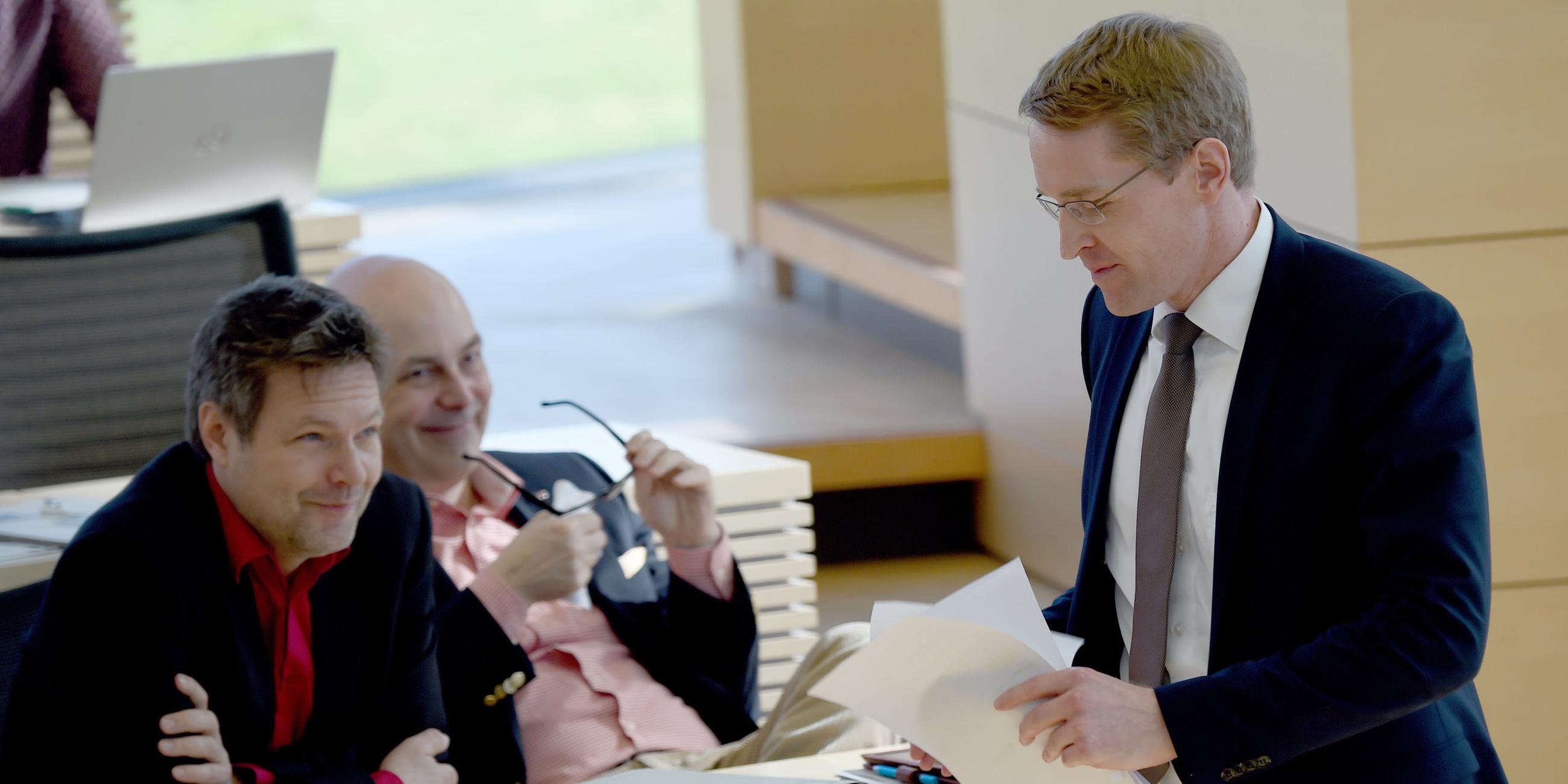 Torsten Albig (SPD), Robert Habeck (Grüne) und Daniel Günther (CDU) im Kieler Landtag