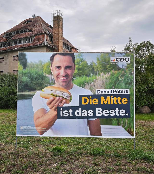 Wahlplakat für die Landtagswahl 2026 mit Daniel Peters, der CDU, in Demmin, Mecklenburg-Vorpommern, am 18.08.2026.
