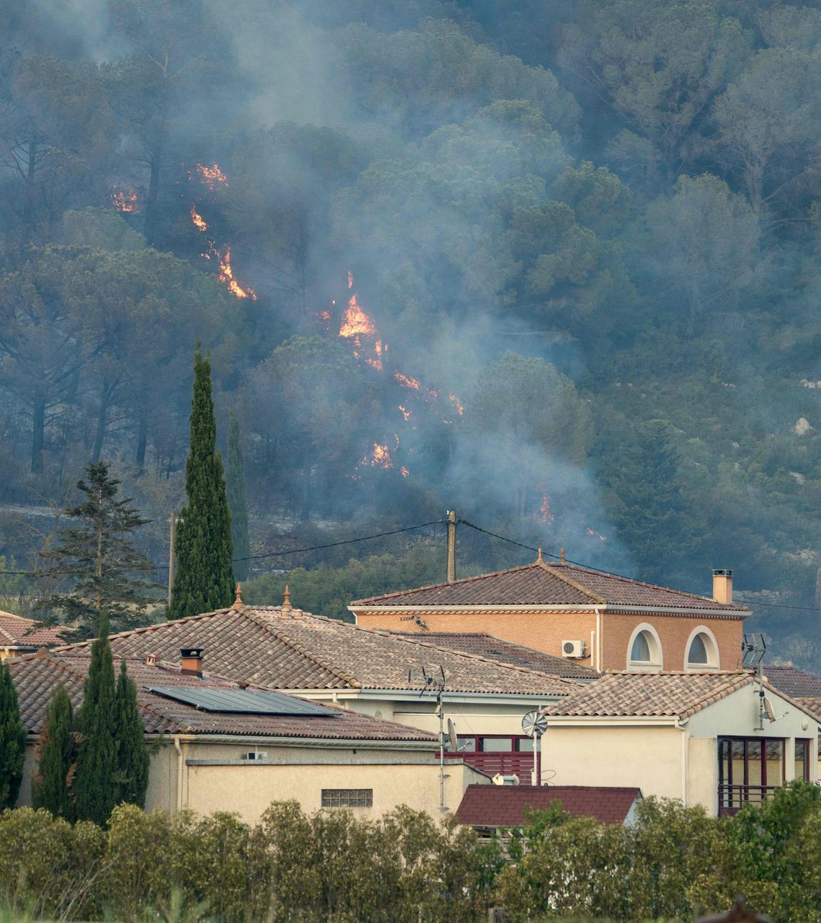 Ein Waldbrand in Bizanet in Südfrankreich.