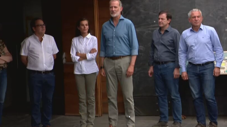 Waldbrand-Besuche des spanischen Königspaars