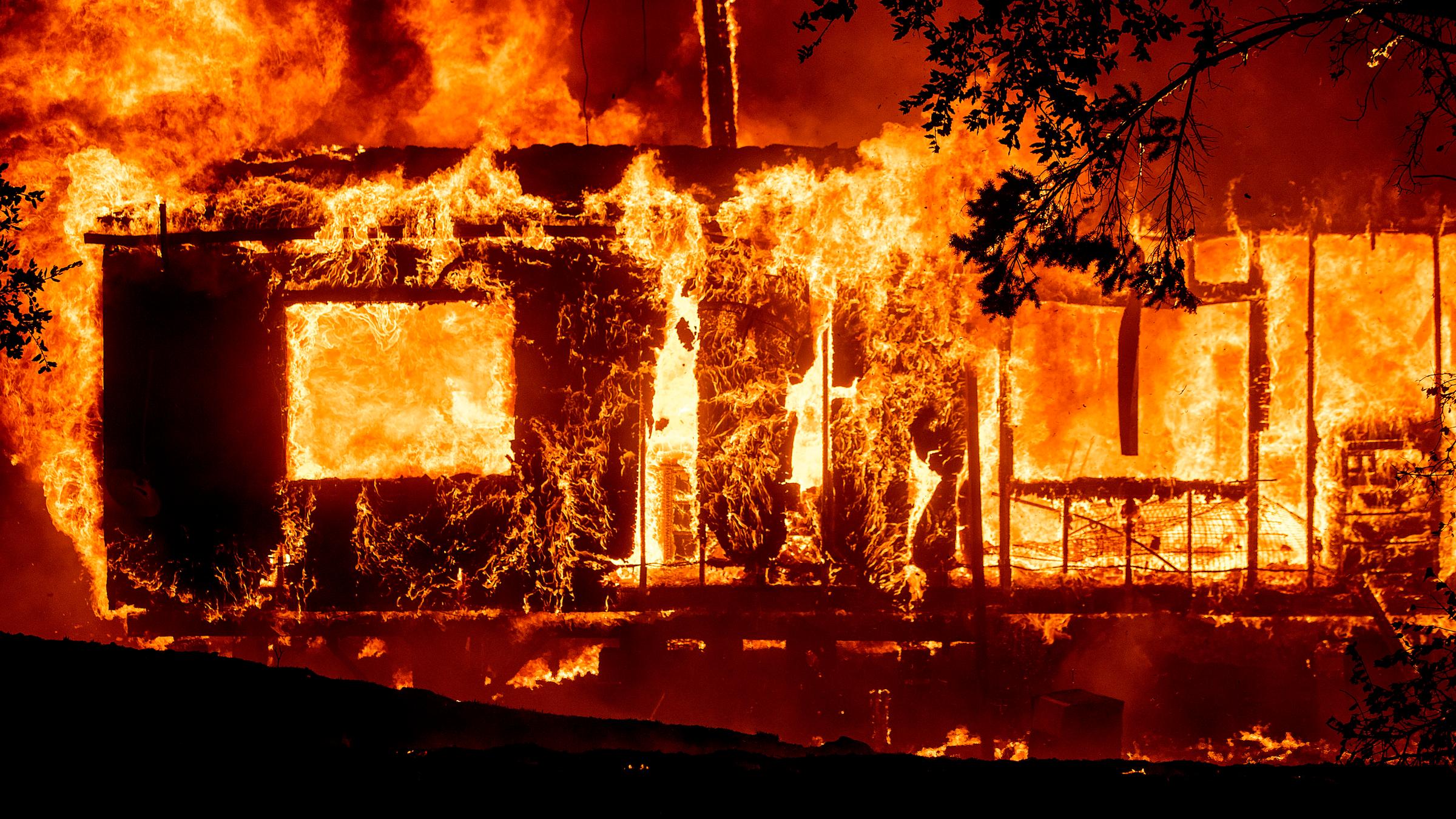 Waldbrände in Kalifornien: das "Kincade"-Feuer nördlich von San Francisco